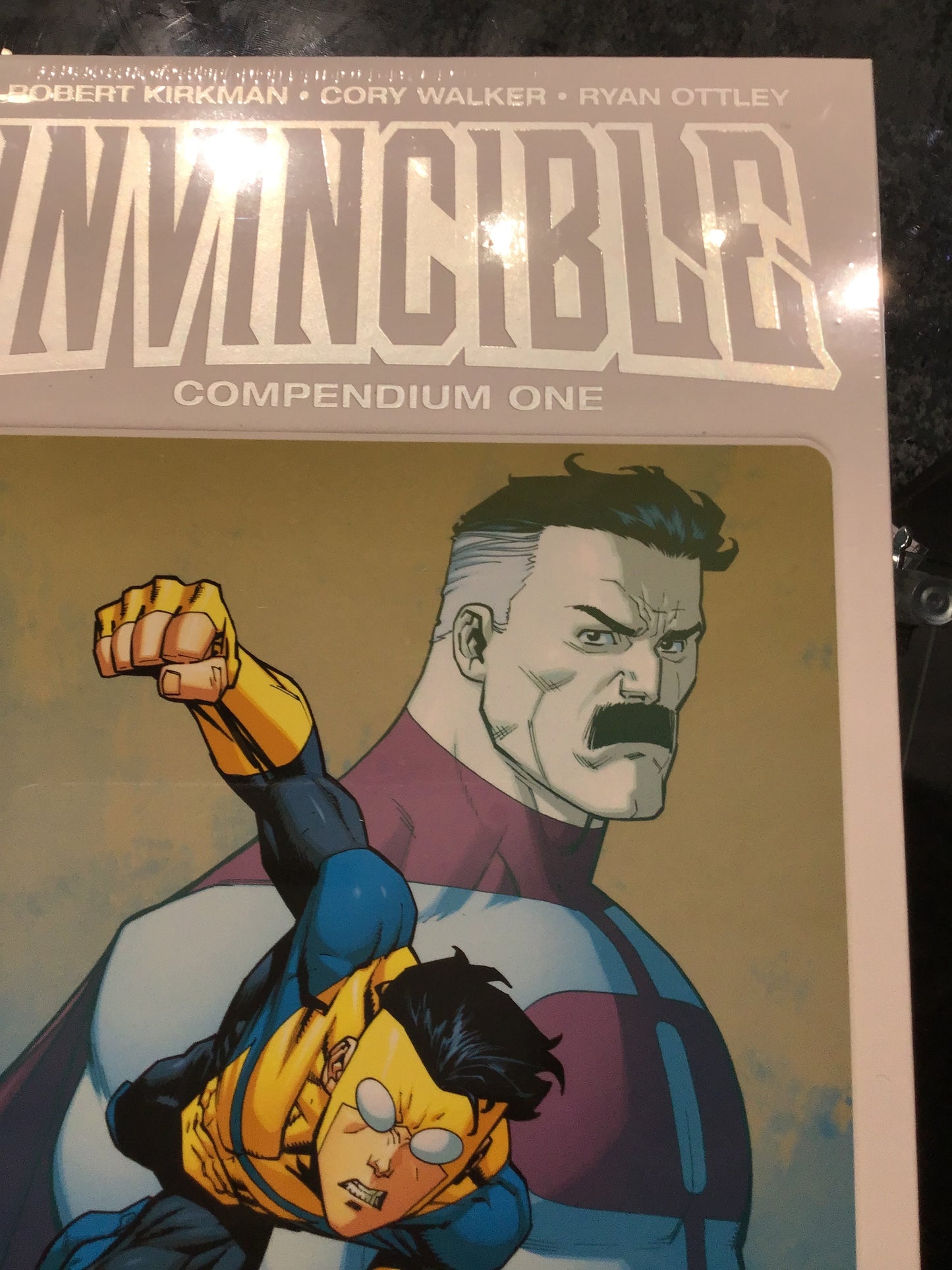 Invincible Compendium 1