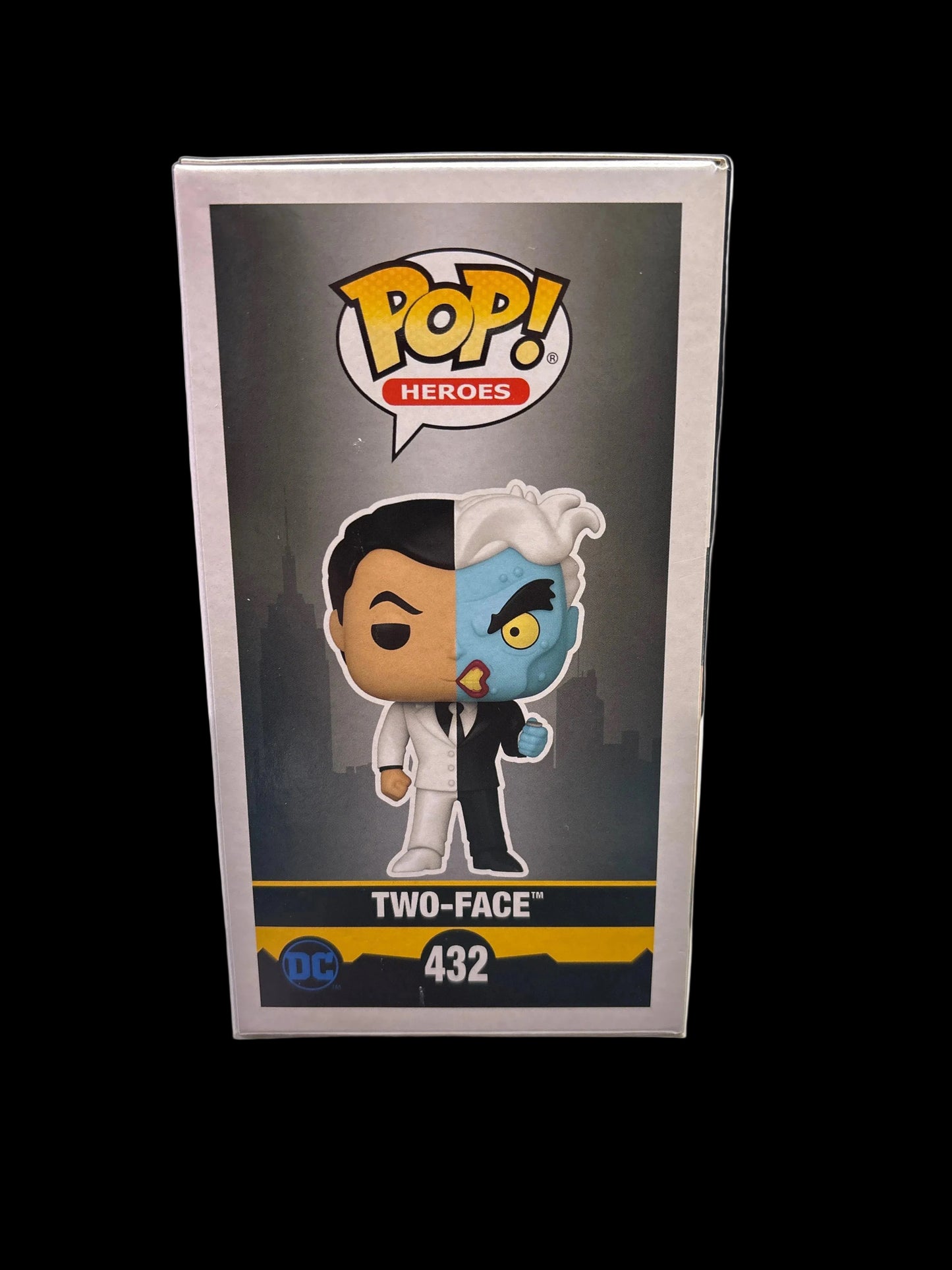 Funko Batman The Animated Series Two Face 432 Signed by Richard Moll