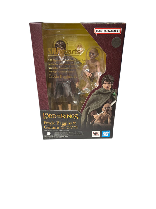 S.H.Figuarts TLOTR Frodo Baggins and Gollum