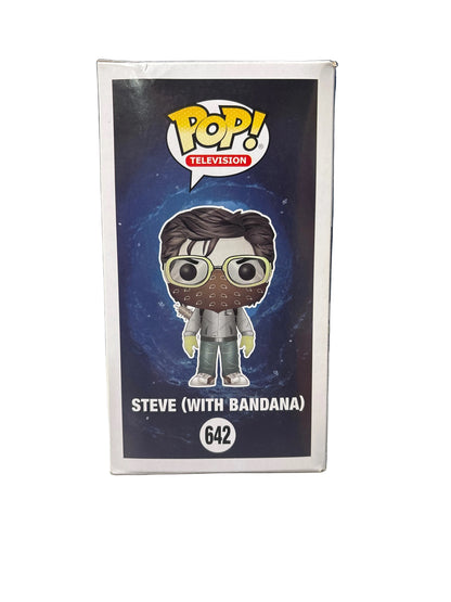 Funko Stranger Things Hot Topic Exclusive Steve (With Bandana) 642